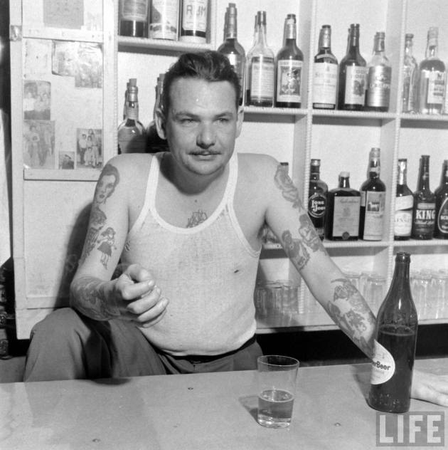 Robert 'Bo' Brown, Diamond Bar, Shanghai, by Jack Birns, 1949 © Time Inc.